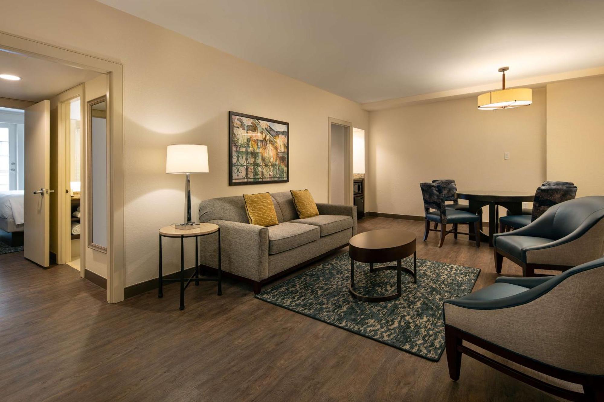 Embassy By Hilton Convention Center 3*